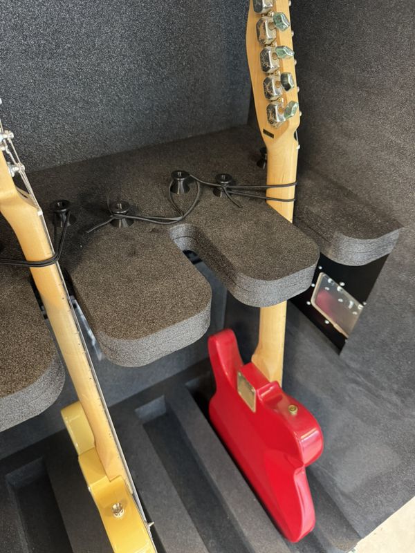 Gisk-12 Gitarskap for 5 stk Elektriske gitarer / Elektriske basser